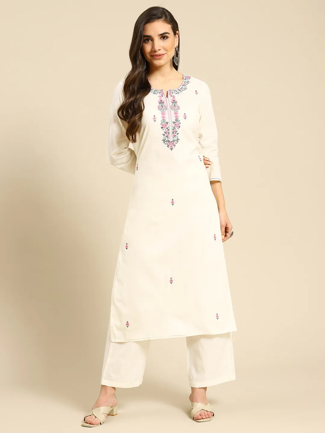 Women Off-White Pure Cotton Kurta with